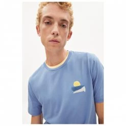 ARMEDANGELS - Jaames Sunsets - T-shirt 9 ARMEDANGELS - Jaames Sunsets - T-shirt -Tée-shirts Soldes armedangels jaames sunsets t shirt detail 4