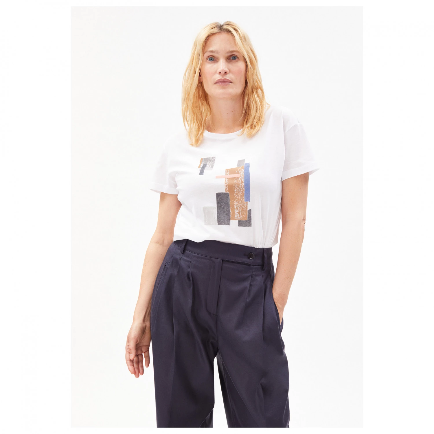 ARMEDANGELS - Women's Nelaa Squares - T-shirt 2 ARMEDANGELS - Women's Nelaa Squares - T-shirt – Image 2