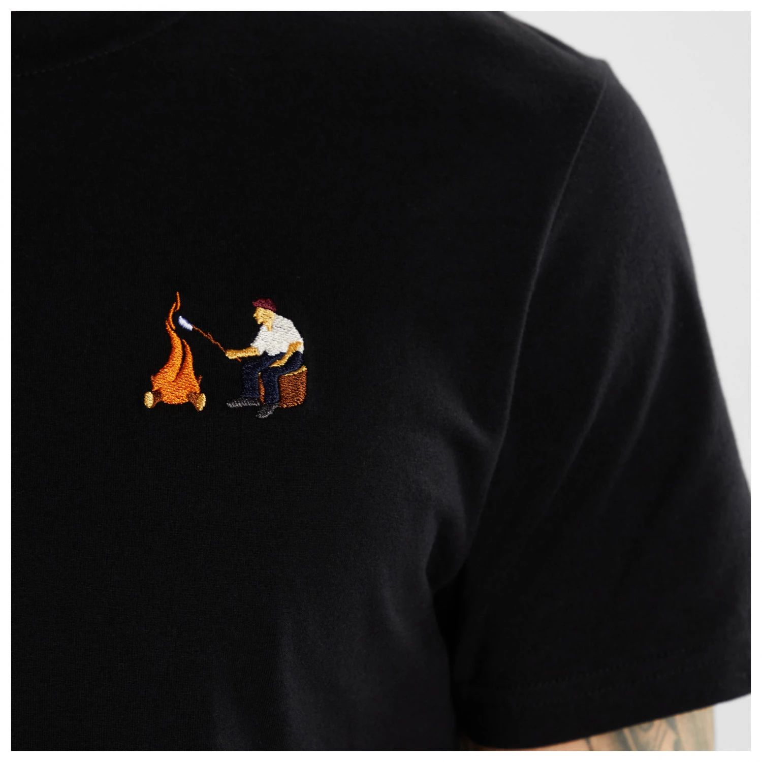 DEDICATED - T-Shirt Stockholm Camping Fire EMB - T-shirt 4 DEDICATED - T-Shirt Stockholm Camping Fire EMB - T-shirt – Image 4