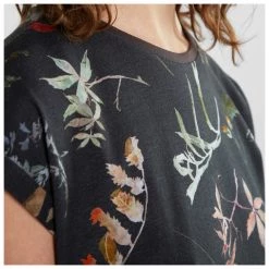 DEDICATED - Women's T-Shirt Visby Night Florals - T-shirt -Tée-shirts Soldes dedicated womens t shirt visby night florals t shirt detail 5