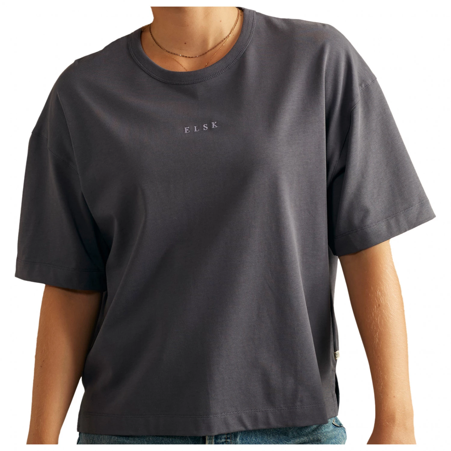 ELSK - Women's Pure EMB Thilda Tung Tee - T-shirt 4 ELSK - Women's Pure EMB Thilda Tung Tee - T-shirt – Image 4