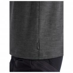 Icebreaker - Tech Lite II S/S Tee Paddle Lines - T-shirt en laine mérinos -Tée-shirts Soldes icebreaker tech lite ii s s tee paddle lines t shirt en laine merinos detail 4