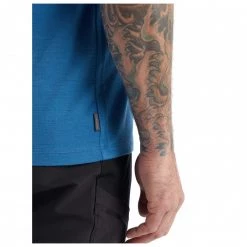 Icebreaker - Tech Lite II S/S Tee South Alp - T-shirt en laine mérinos -Tée-shirts Soldes icebreaker tech lite ii s s tee south alp t shirt en laine merinos detail 5