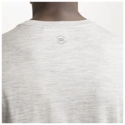 Lundhags - Fika Merino Light Tee - T-shirt en laine mérinos -Tée-shirts Soldes lundhags fika merino light tee t shirt en laine merinos detail 6