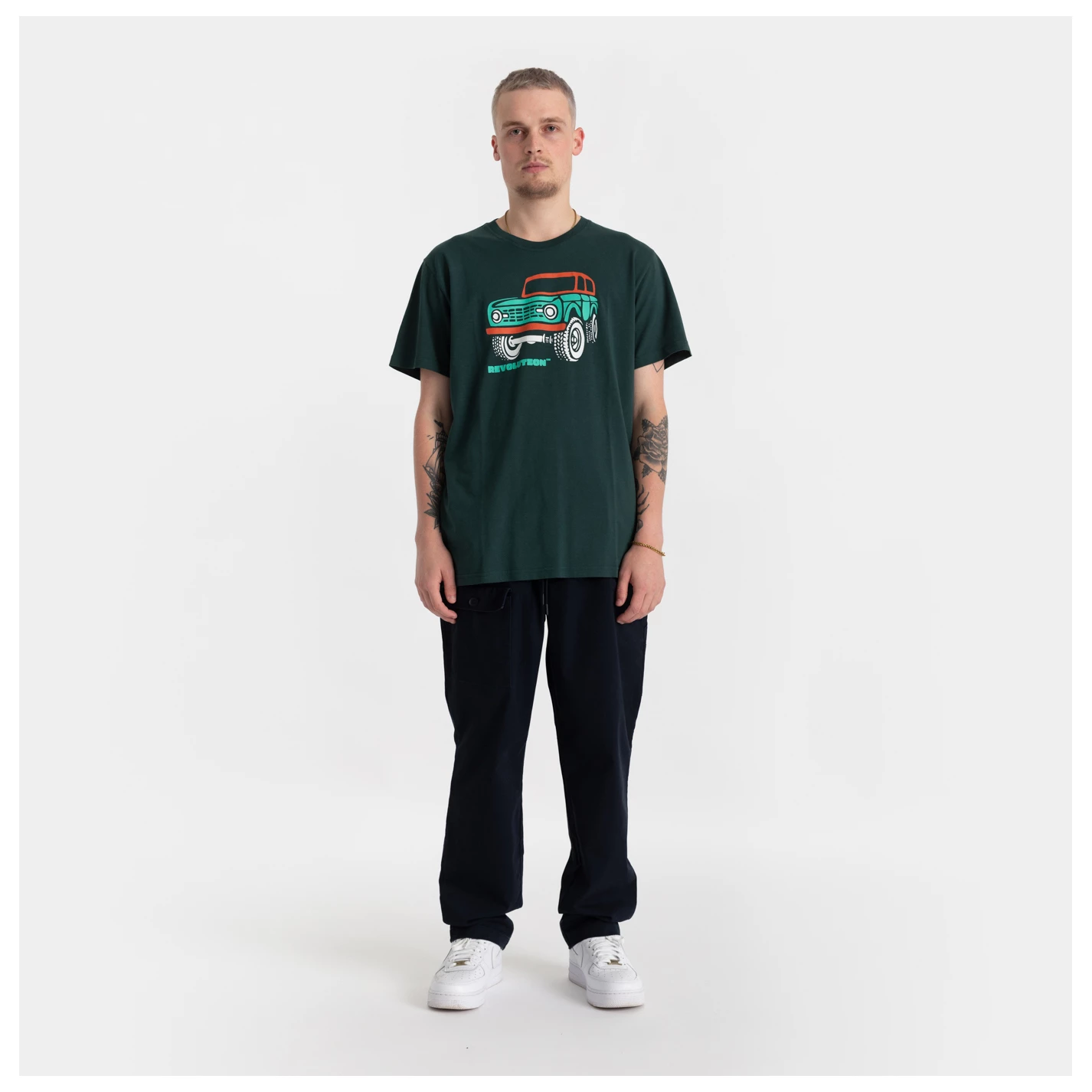 Revolution - Loose Fit T-Shirt with Embroidery JEE - T-shirt 4 Revolution - Loose Fit T-Shirt with Embroidery JEE - T-shirt – Image 4